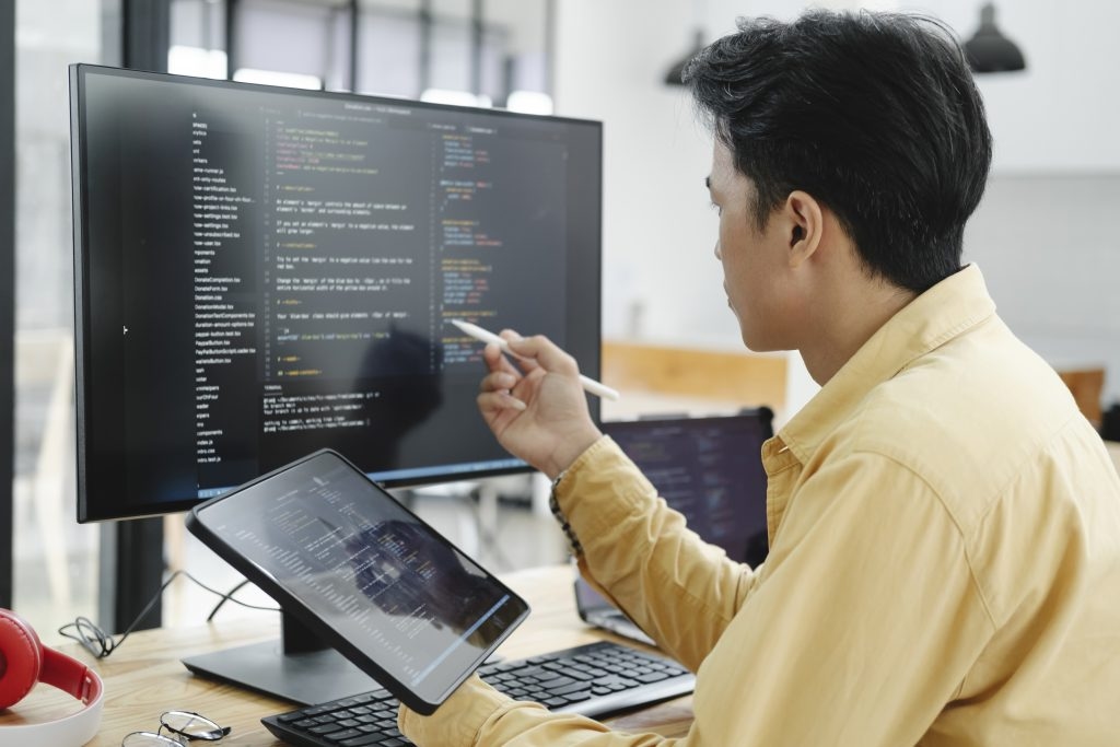Why Vietnamese Full-Stack JavaScript Developers Are Your Next Strategic Hire